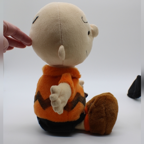 Preowned Peanuts Gang Snoopy & Charlie Brown Plush, Kohls Cares, Original Tags - Picture 6 of 11